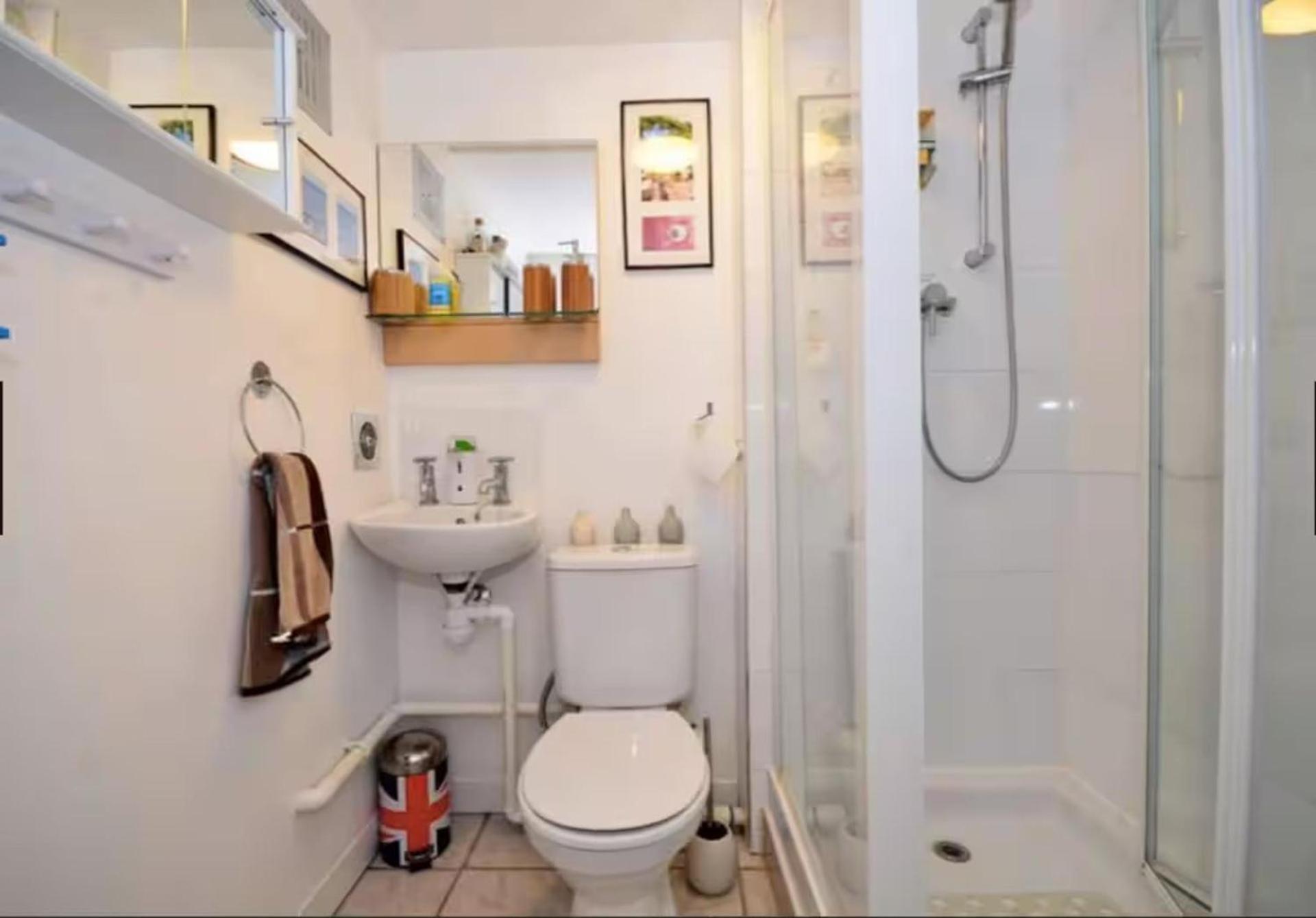 3br-sleeps9-parking-familyfriendly-nearexcel